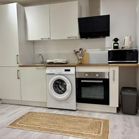 Appart' Pour 4 Aux Halles De Apartment Toulon